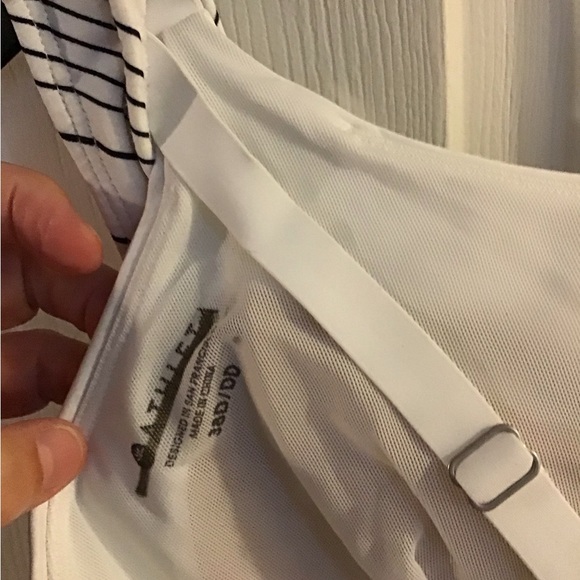 Athleta White Black chevron Striped Swim suit Built in Bra , 38D/DD Med/LG - Picture 3 of 6